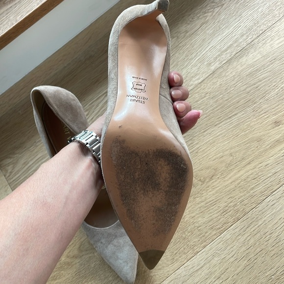 light tan/nude suede Stuart Weitzman Pumps - Picture 4 of 4